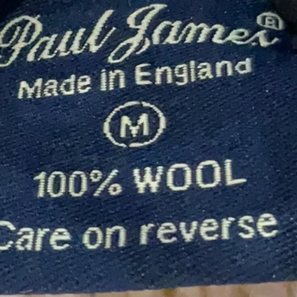 Paul James made in England 100% soft wool off the shoulder jumper sweater - Picture 3 of 4